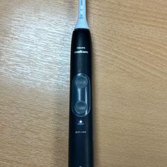 Elektrische zahnbürste, gemeldet von Sheraton Brussels Airport Hotel über iLost