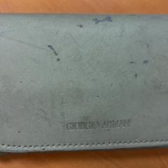 Brillenetui mit brille, gemeldet von ibis Schiphol Amsterdam Airport über iLost