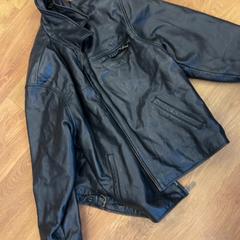 Kurtka, zgłoszono przez Het Amsterdamse Winterparadijs przy użyciu iLost