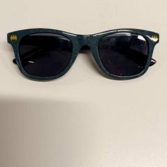 Sunglasses, as reported by IKEA Mons using iLost