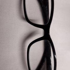 Lunettes, a été signalé par Grand Hotel Amrath Kurhaus utilisant iLost