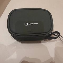 Komuneko poltsa, gisa salatu by Van der Valk Hotel Schiphol iLost erabiliz