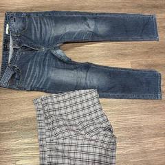 반바지 & 청바지 jeans+, iLost를 사용하여 Amsterdam ID Aparthotel에 보고됨