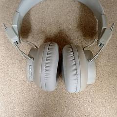 헤드폰, iLost를 사용하여 Qbuzz GD Groningen Peizerweg에 보고됨