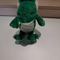 Plüss Krokodil, amint azt IKEA Wilrijk az iLost segítségével jelentette.