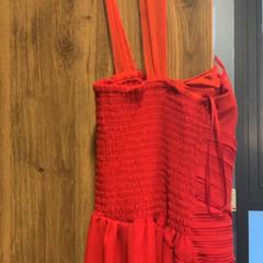 Kleid, gemeldet von MEININGER Hotel Marseille Centre la Joliette über iLost