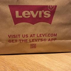 Purchase levi's levis, ako bolo nahlásené Designer Outlet Roermond pomocou iLost