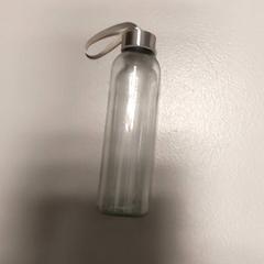 Garrafa, como reportado por Centraal magazijn utilizando o iLost