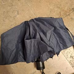 Esernyő blauw, amint azt Regio West-Vlaanderen az iLost segítségével jelentette.