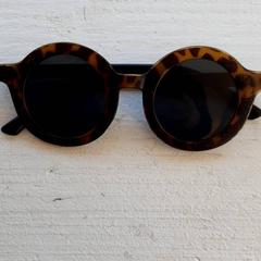 Zonnebril Bruin, as reported by DierenPark Amersfoort using iLost