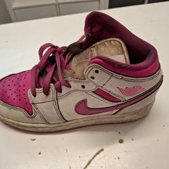 Zapato wit/roze, segundo informou Avonturenpark Hellendoorn usando iLost