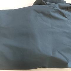 Kleding - Jas Adhi, a été signalé par Centraal magazijn utilisant iLost