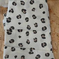 Táska Imprimé leopard, amint azt IKEA Rennes - Pacé az iLost segítségével jelentette.