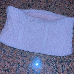 Chal sjaal, roze, bont, ha sido reportado por Pathé Nijmegen con iLost