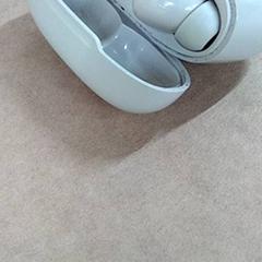 Gehäuse für bluetooth-kopfhörer, gemeldet von IKEA Gent über iLost