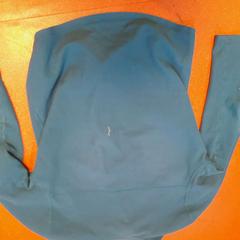 Hoodie bleu, as reported by TCL using iLost
