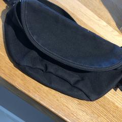 Bolsa Heuptas, segundo informou Designer Outlet Roermond usando iLost