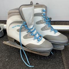 Schaatsen がiLostで Schaatsbaan Rotterdam によって報告されました