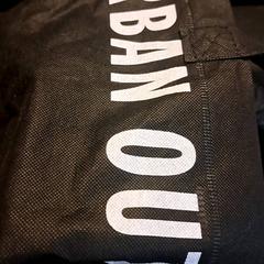 Saco, como reportado por TivoliVredenburg utilizando o iLost