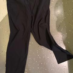 Jeans BLACK, zoals gemeld door Room Mate Bruno met iLost