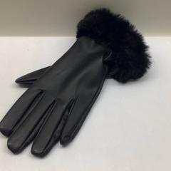 Handschoen, iLost를 사용하여 HvA Nicolaes Tulphuis & Tania Leonhuis에 보고됨