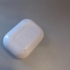 Earpods, som rapportert av Walibi Holland ved bruk av iLost