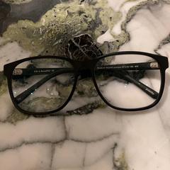 Lunettes, a été signalé par Van der Valk Hotel Heerlen utilisant iLost