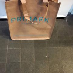 Väska Primark, rapporterat av EBS Tramplein med iLost