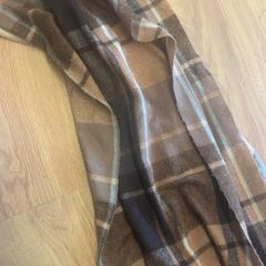 Châle Bruin, a été signalé par GVB utilisant iLost