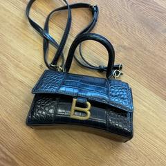 Tasje, rapporterat av GVB med iLost