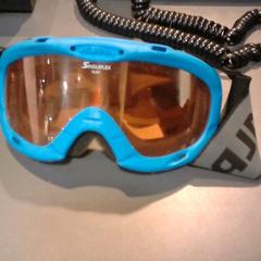 Skibril, segons ha informat SnowWorld Landgraaf mitjançant iLost