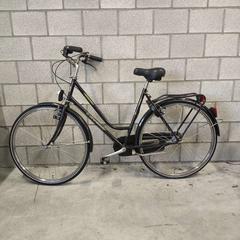 Fiets L'avenir zwart dames model, zoals gemeld door Gemeente Stekene met iLost