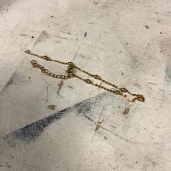 Náhrdelník Goud, jak nahlášeno Artis pomocí iLost