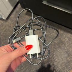 Adapter, gemeldet von Van der Valk Hotel Utrecht über iLost