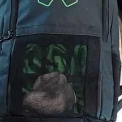 Mochila, como reportado por Regio Antwerpen - Brussel utilizando o iLost