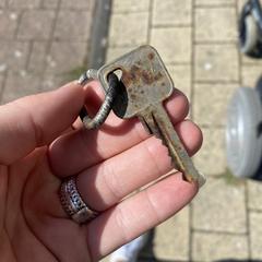 Sleutel, segons s'ha informat a iLost