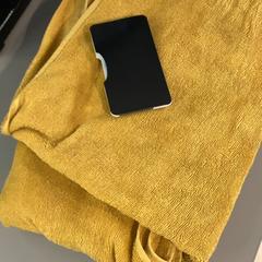 Handduk Yellow, rapporterat av MEININGER Hotel Budapest Great Market Hall med iLost