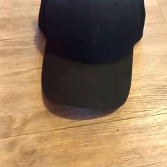 Czapka baseballowa, zgłoszono przez Arriva Limburg Noord przy użyciu iLost