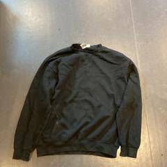 Sweter, zgłoszono przez Poppodium 013 przy użyciu iLost