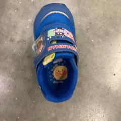 左足靴 がiLostで IKEA Tokyo-Bay によって報告されました