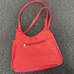 Väska, rapporterat av Breng Arnhem med iLost