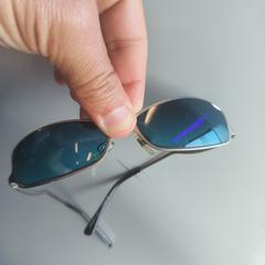 glasses, gerapporteerd met iLost
