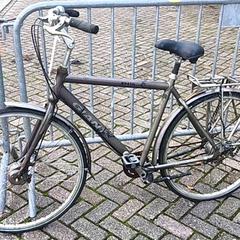 Bicicleta Giant, como reportado por Stadswerk072 utilizando o iLost
