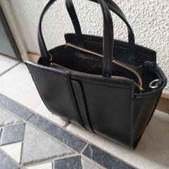 Zwarte handtas, iLost-i jakinarazi zaion moduan