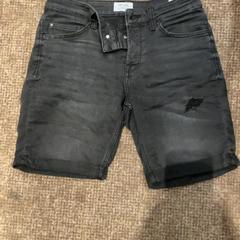 Shorts, as reported by Van der Valk Hotel Apeldoorn - De Cantharel using iLost