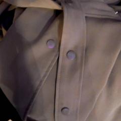 Kurtka, zgłoszono przez Leonardo Royal Hotel Amsterdam przy użyciu iLost