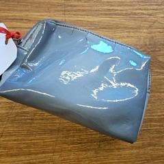 حقائب حمل وحقائب اليد، كما تم الإبلاغ عنه بواسطة GVB عبر iLost