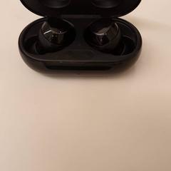 Sluchátko Zwart, jak nahlášeno HvA Amstelcampus pomocí iLost