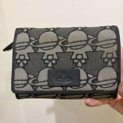 Portafoglio, come riportato da IKEA原宿 utilizzando iLost