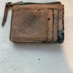 財布 Macauley k がiLostで Gemeente Amsterdam - Bureau Gevonden Voorwerpen によって報告されました